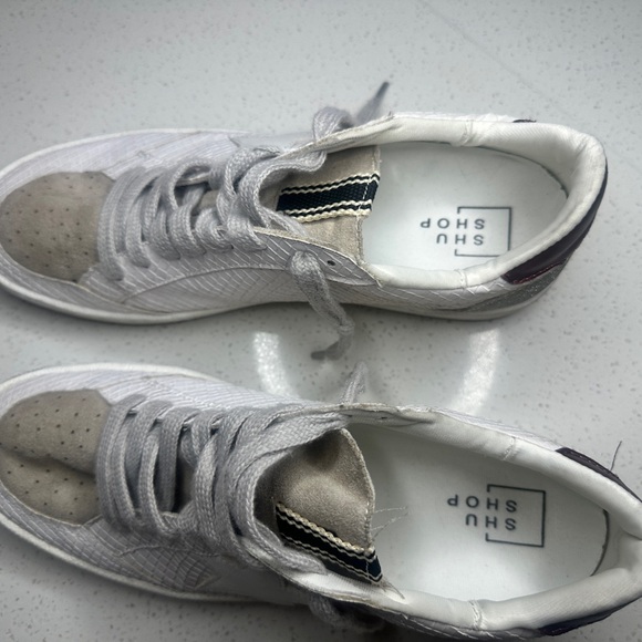 ShuShop White and Gray Shoes - Picture 5 of 6